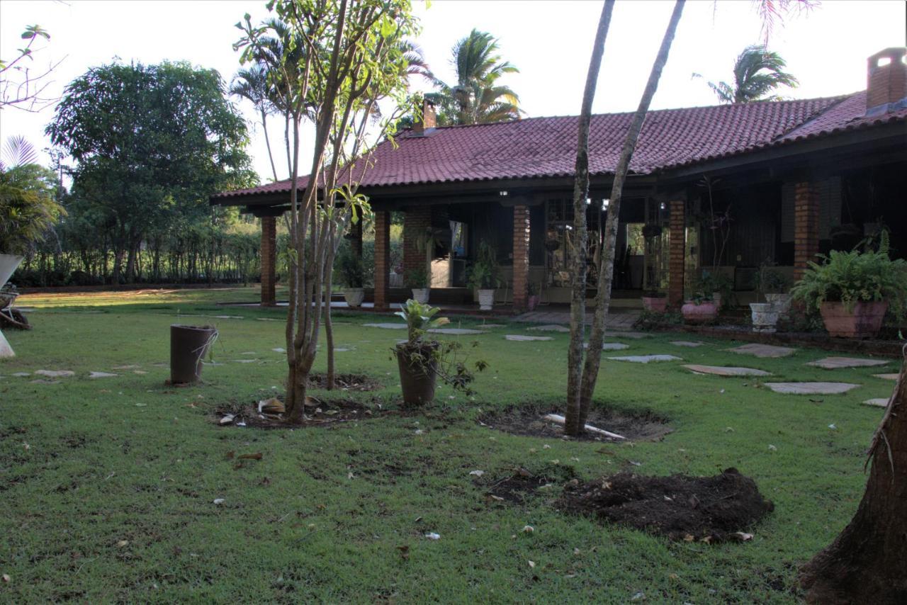 Casa no bosque com piscina e lareira a 1,2 km do centro Chapada dos Guimarães Exterior foto