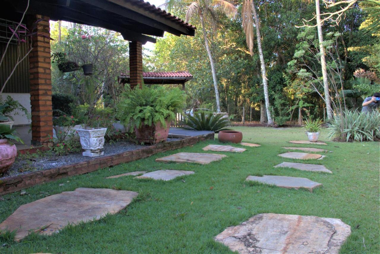 Casa no bosque com piscina e lareira a 1,2 km do centro Chapada dos Guimarães Exterior foto